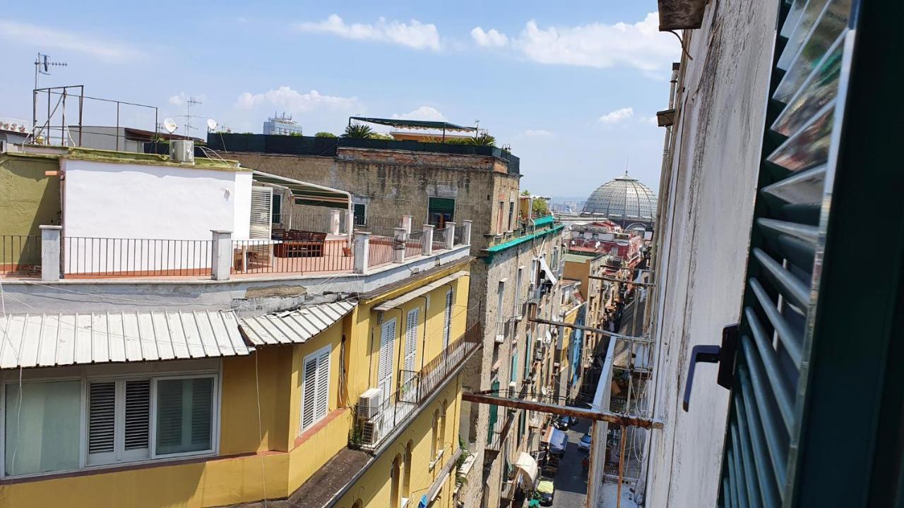 Ferienwohnung Casa Rosi Nel Cuore Di Napoli Exterior foto