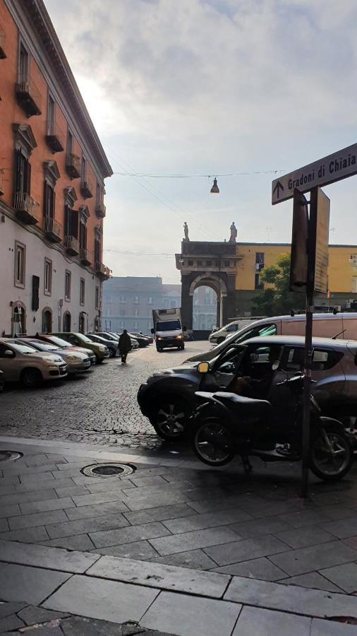 Ferienwohnung Casa Rosi Nel Cuore Di Napoli Exterior foto