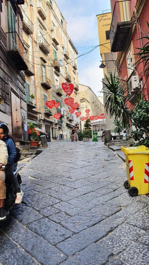 Ferienwohnung Casa Rosi Nel Cuore Di Napoli Exterior foto