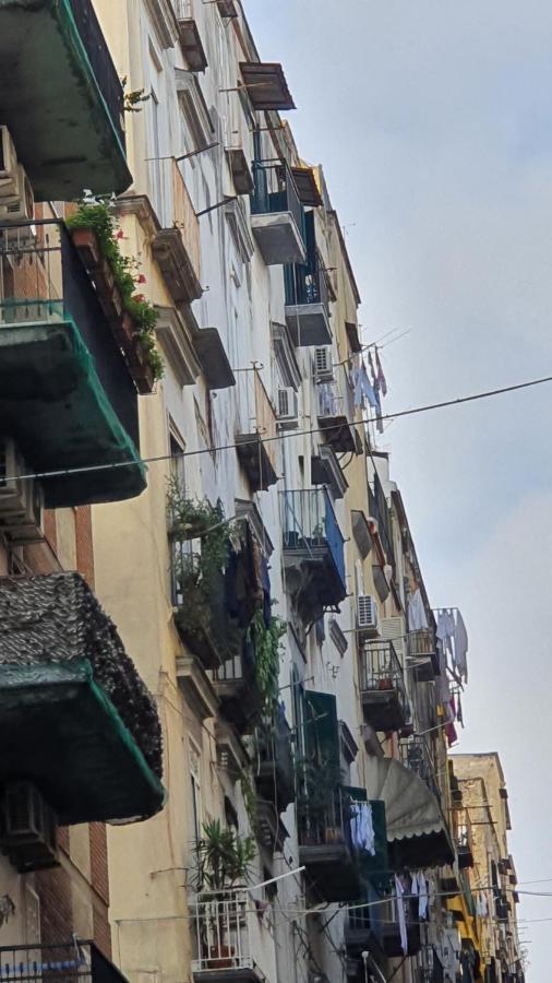 Ferienwohnung Casa Rosi Nel Cuore Di Napoli Exterior foto